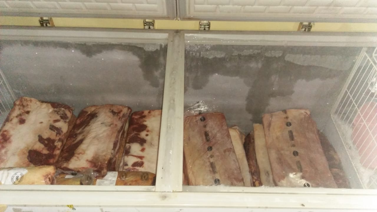 Penjualan Daging Sapi Beku oleh Mitra Tani Bantu Ekonomi Warga