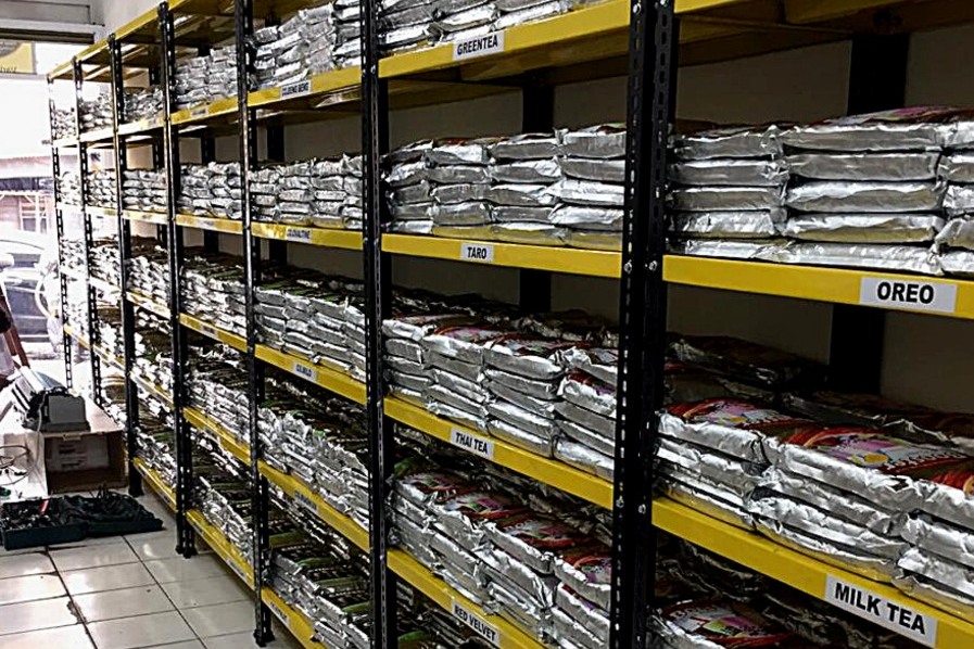 Bisnis bubuk minuman.