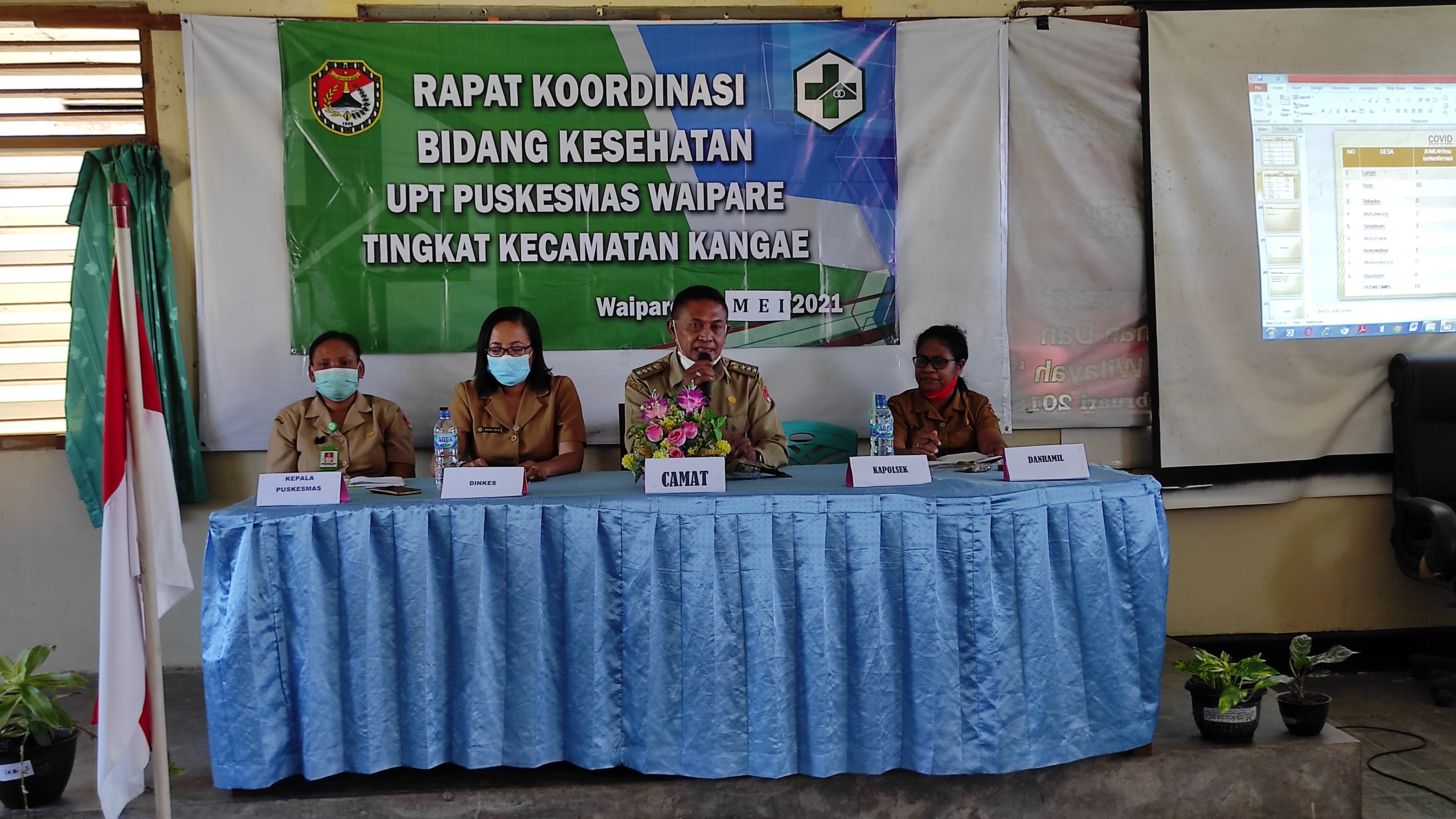 Camat Kangae Jemi Sadipun menyampaikan ketiadaan bidan desa kepasa pihak dinas terkait.