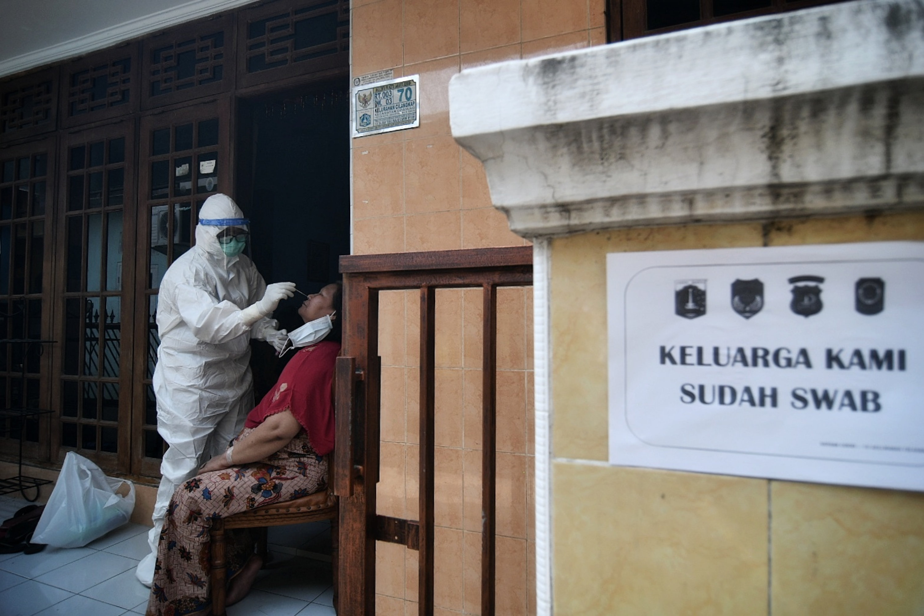 Klaster Cipayung Buktikan Penularan di Tingkat Mikro Sangat Masif