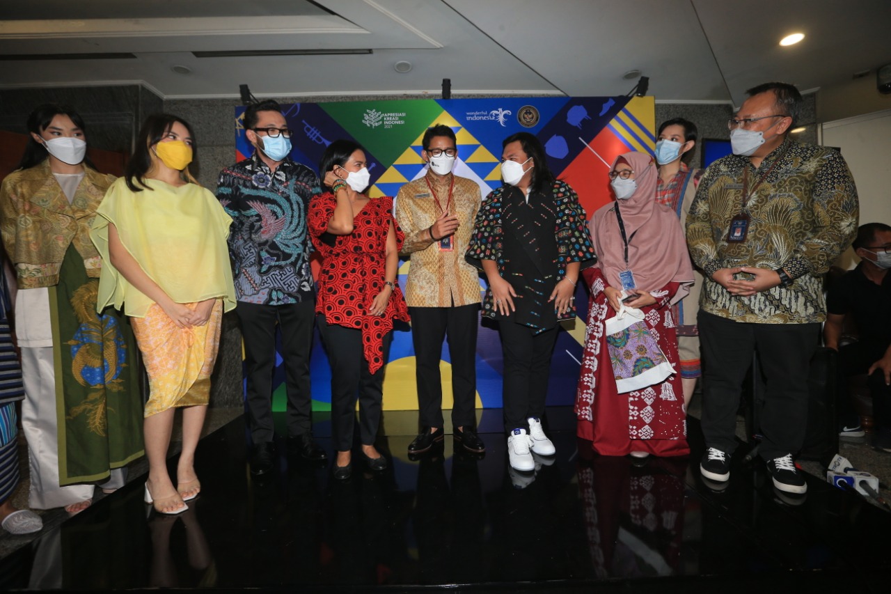 Acara launching Apresiasi Kreasi Indonesia 2021 bertema 'Produk Indonesia Untuk Ekonomi Kuat' dihadiri Menparekraf Sandiaga Salahuddin Uno.