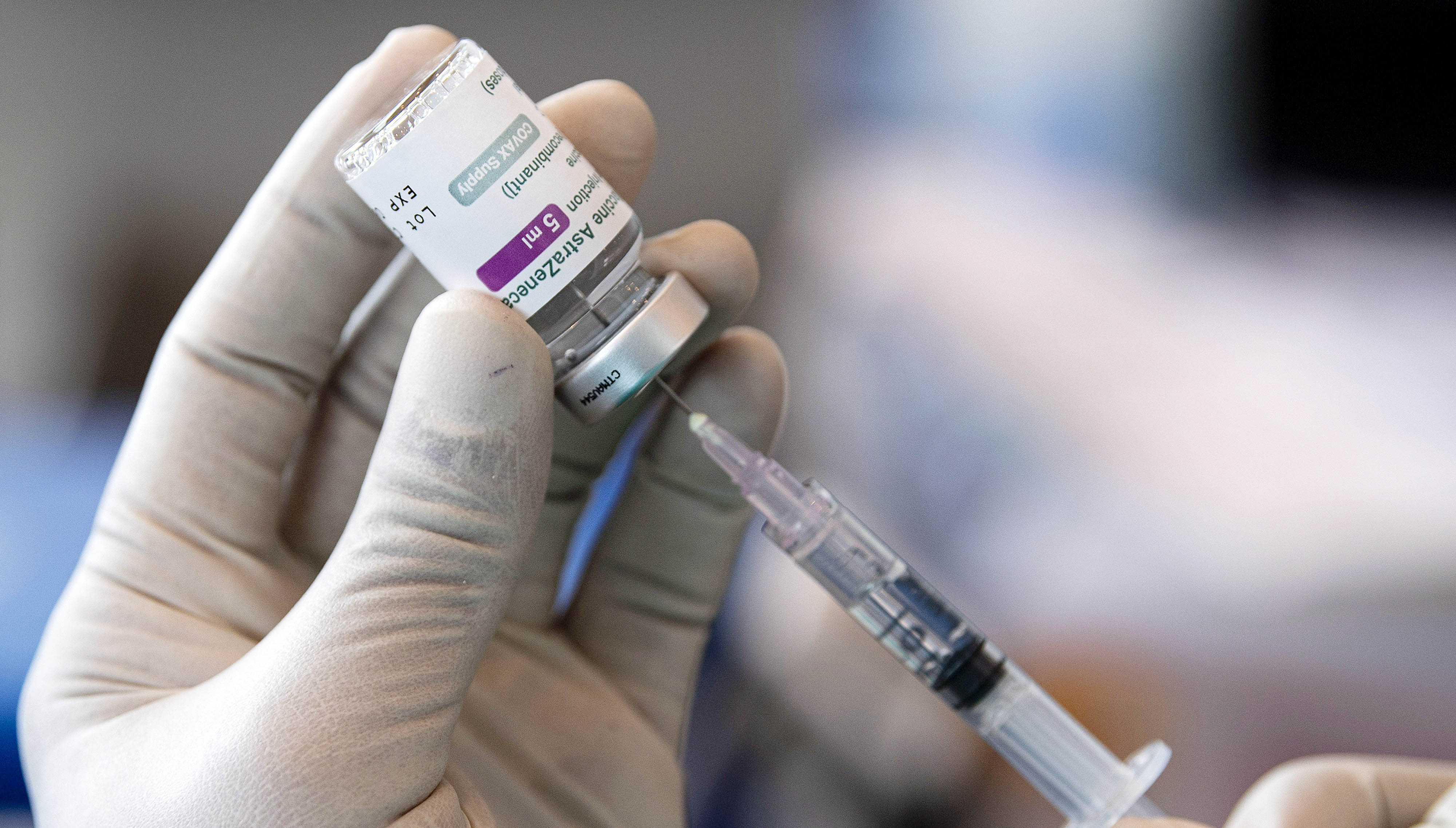 Vaksinasi AstraZeneca Non Batch CTMAV547 Tetap Dilanjutkan