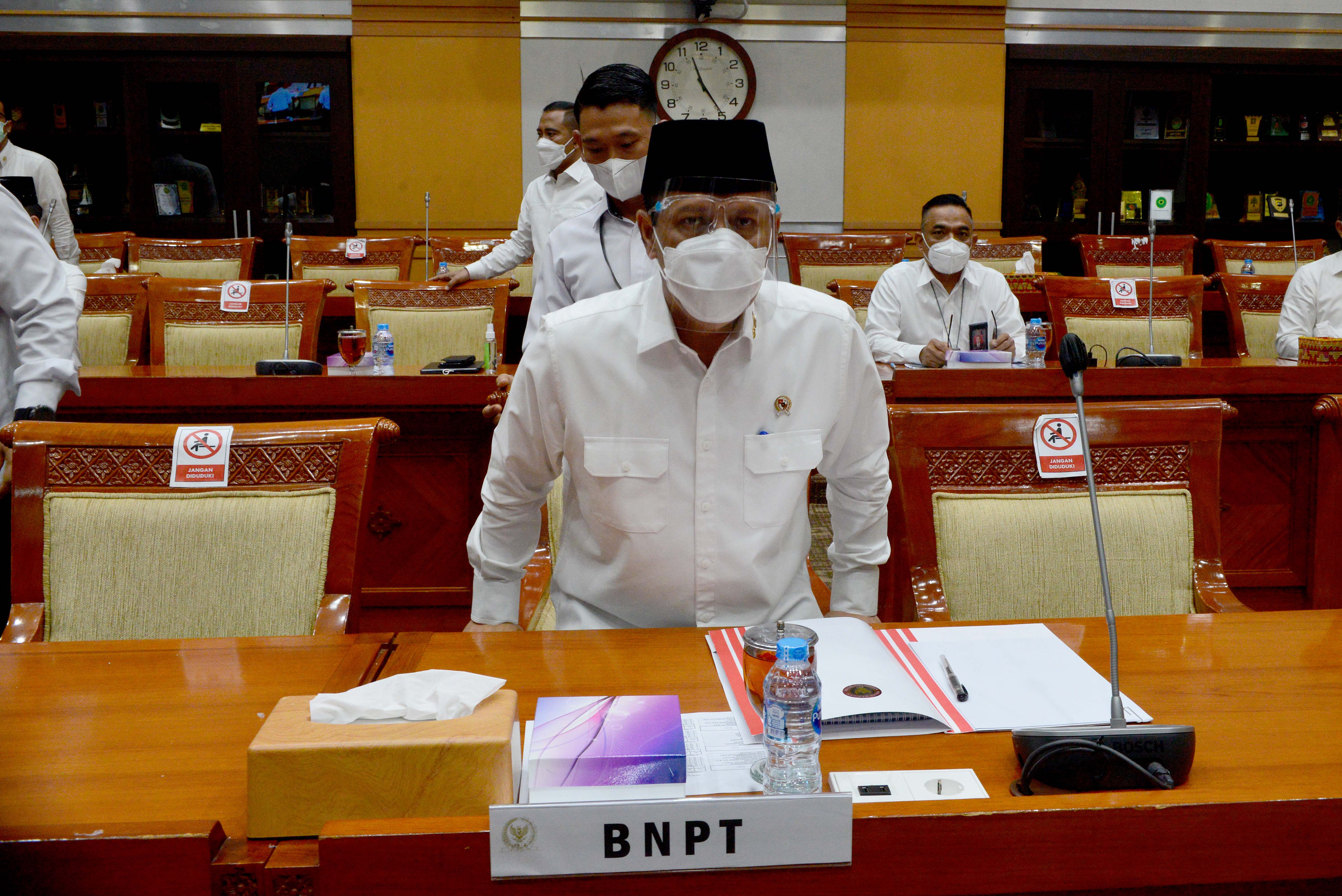 Kepala BNPT Komjen Boy Rafli Amar saat mengikuti rapat dengan Komisi III DPR RI.