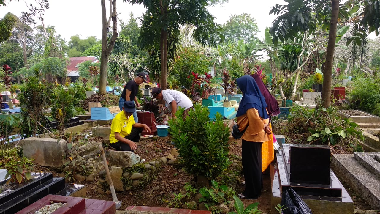 Ilustrasi kegiatan ziarah makam