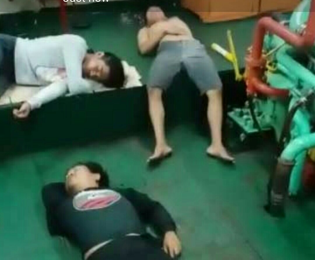 Kapal Dihantam Ombak, 9 Penumpang Hilang 