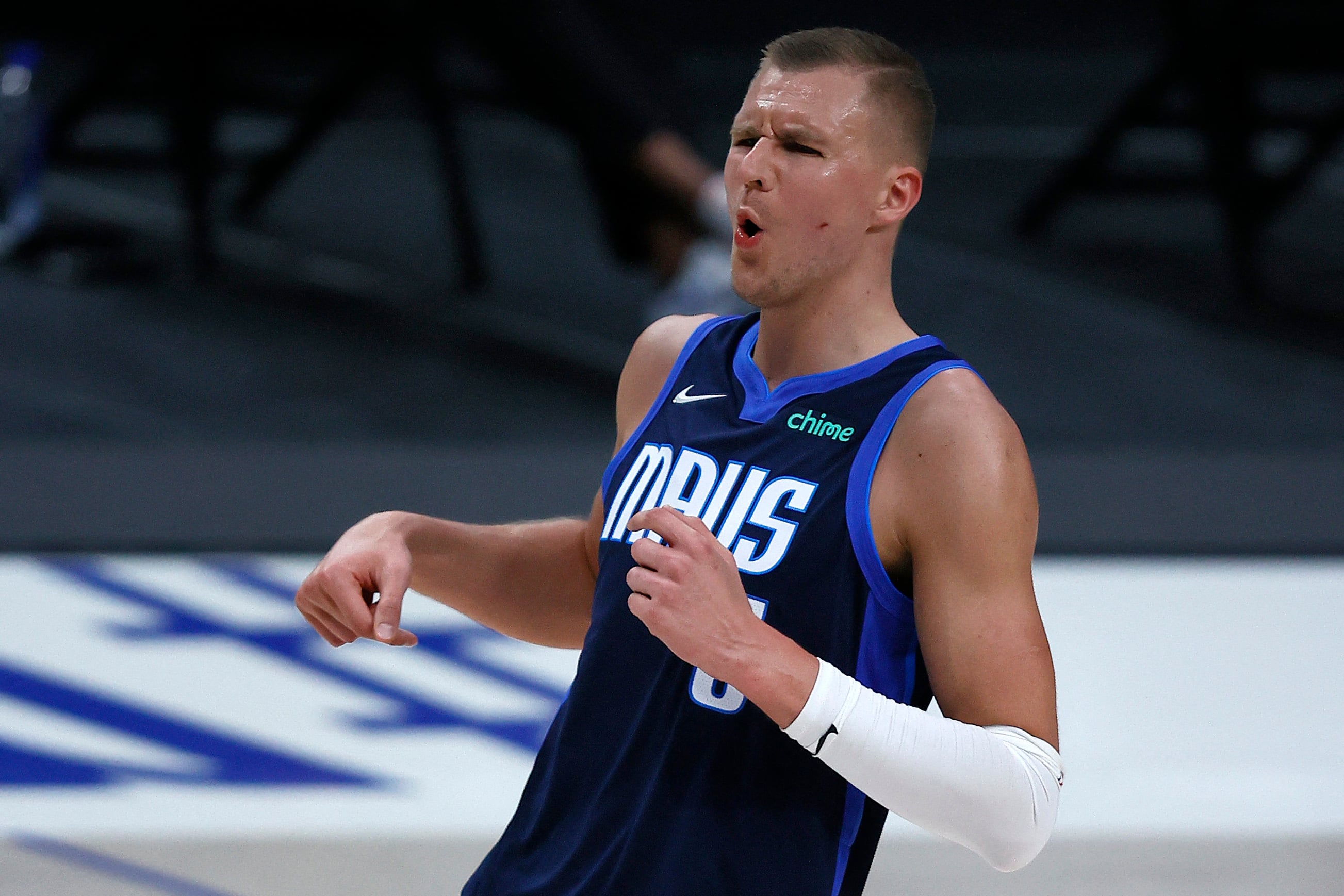 Pemain Dallas Mavericks Kristaps Porzingis