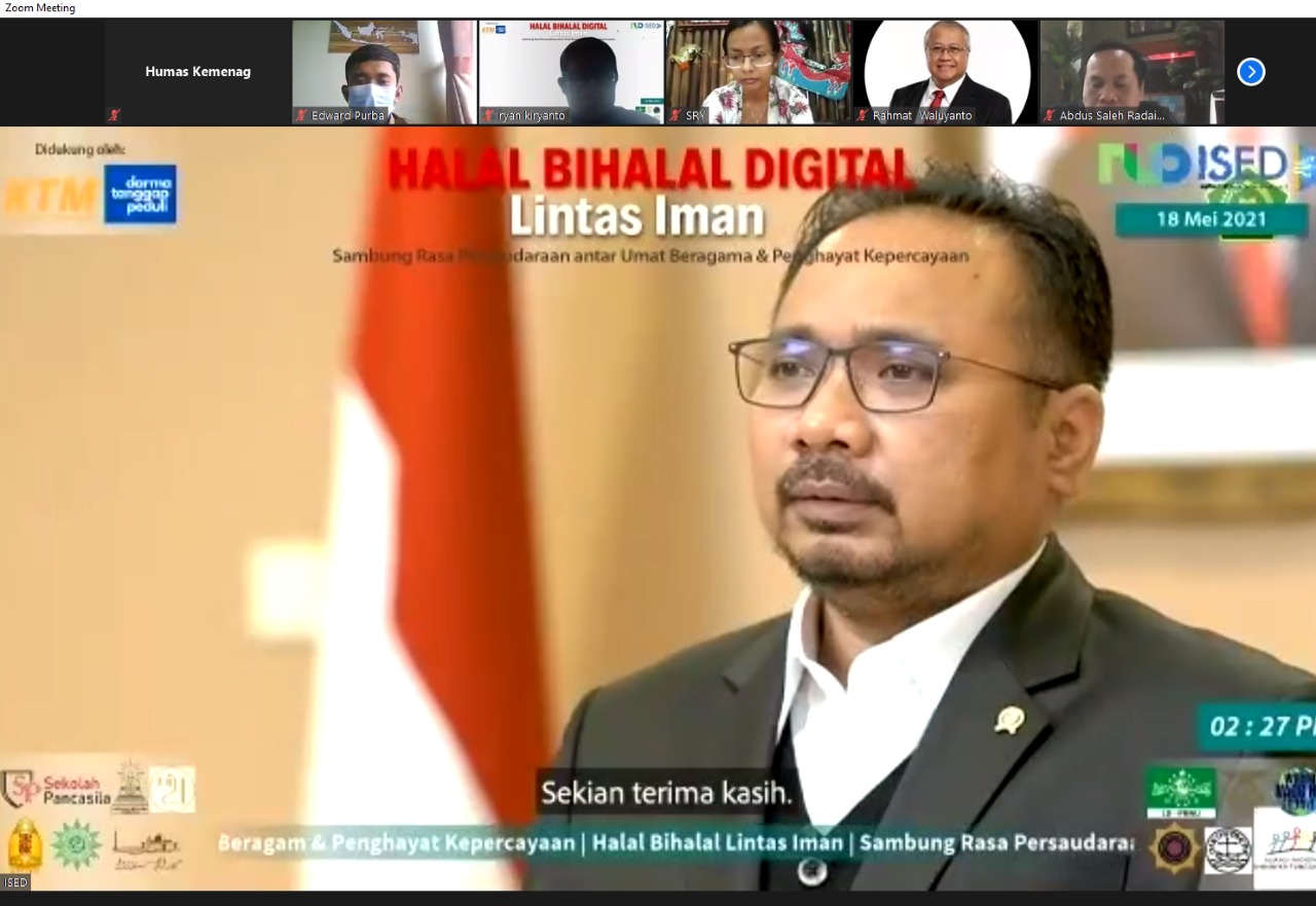 Menteri Agama Yaqut Cholil Qoumas dalam acara halal bihalal lintas agama yang digelar secara virtual, Selasa (18/5).