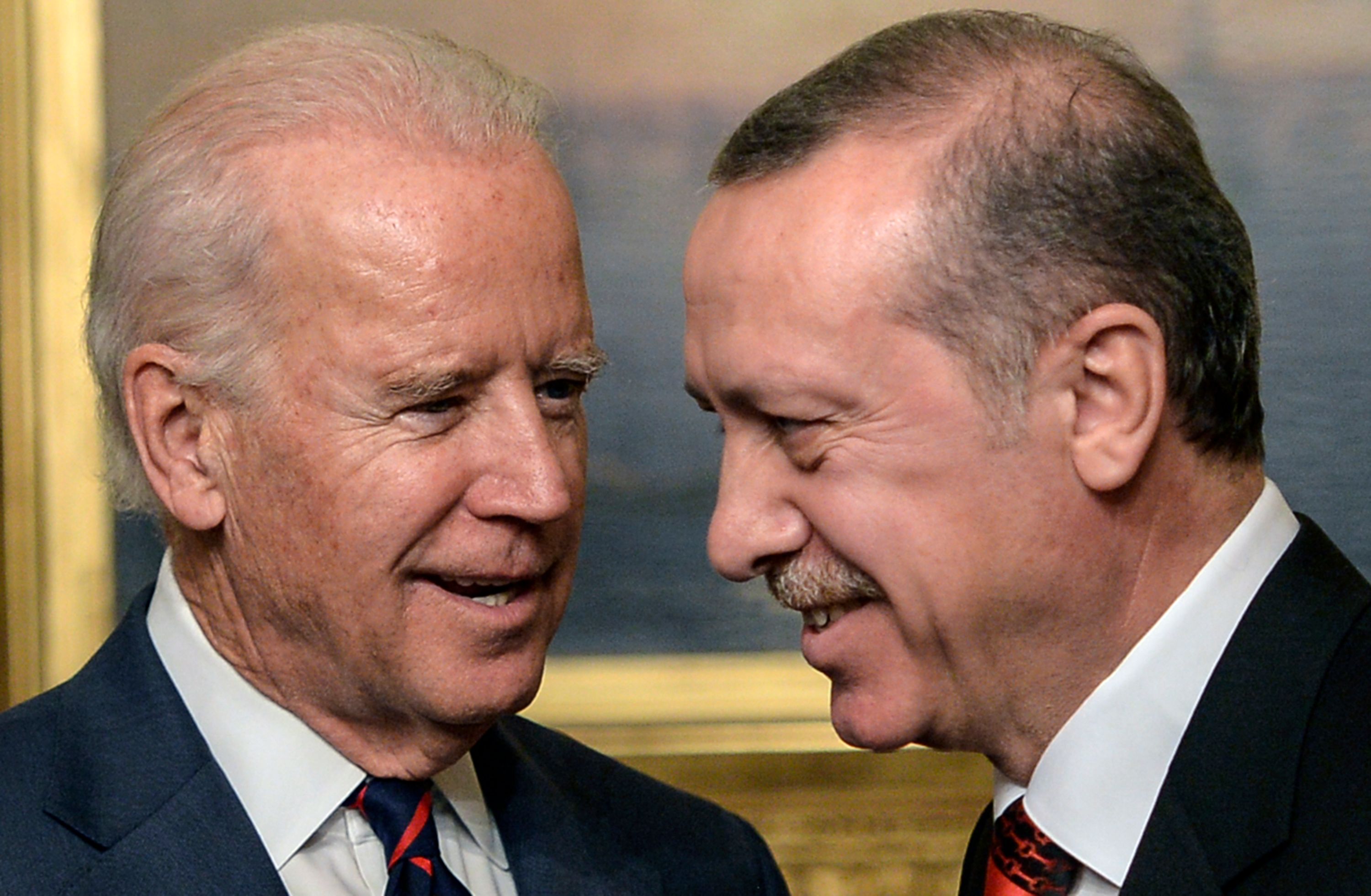 Presiden Turki Recep Tayyip Erdogan (kanan) kala bertemu Joe Biden, kala itu Wapres AS, 22 November 2014 lalu.