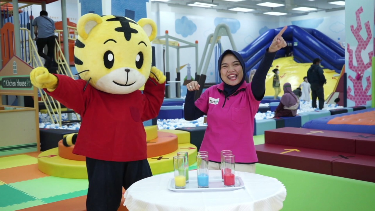 Tayangan Shimajiro Plat and Learn