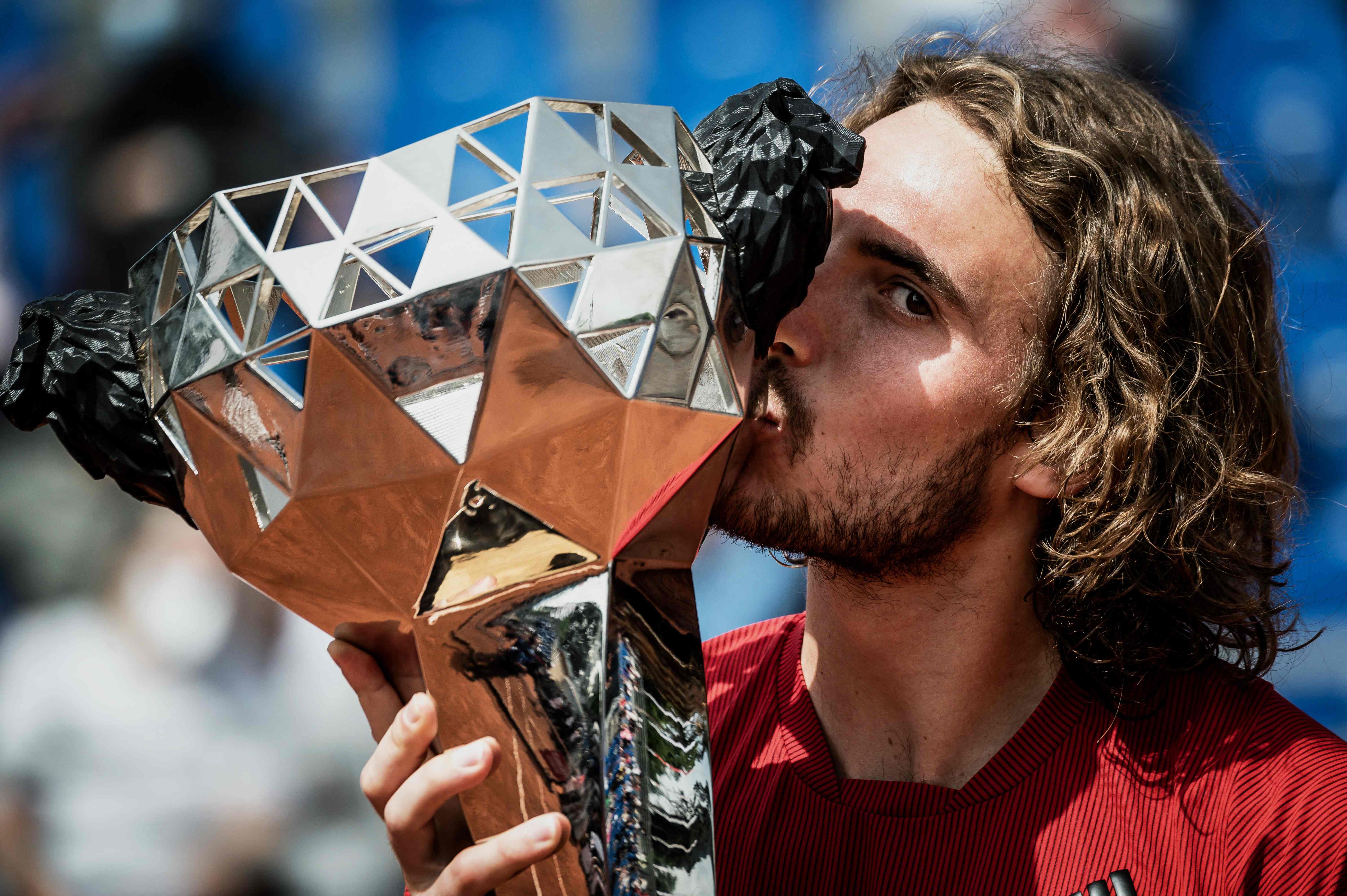 Raih Gelar, Tsitsipas Kian Percaya Diri Jelang Prancis Terbuka  