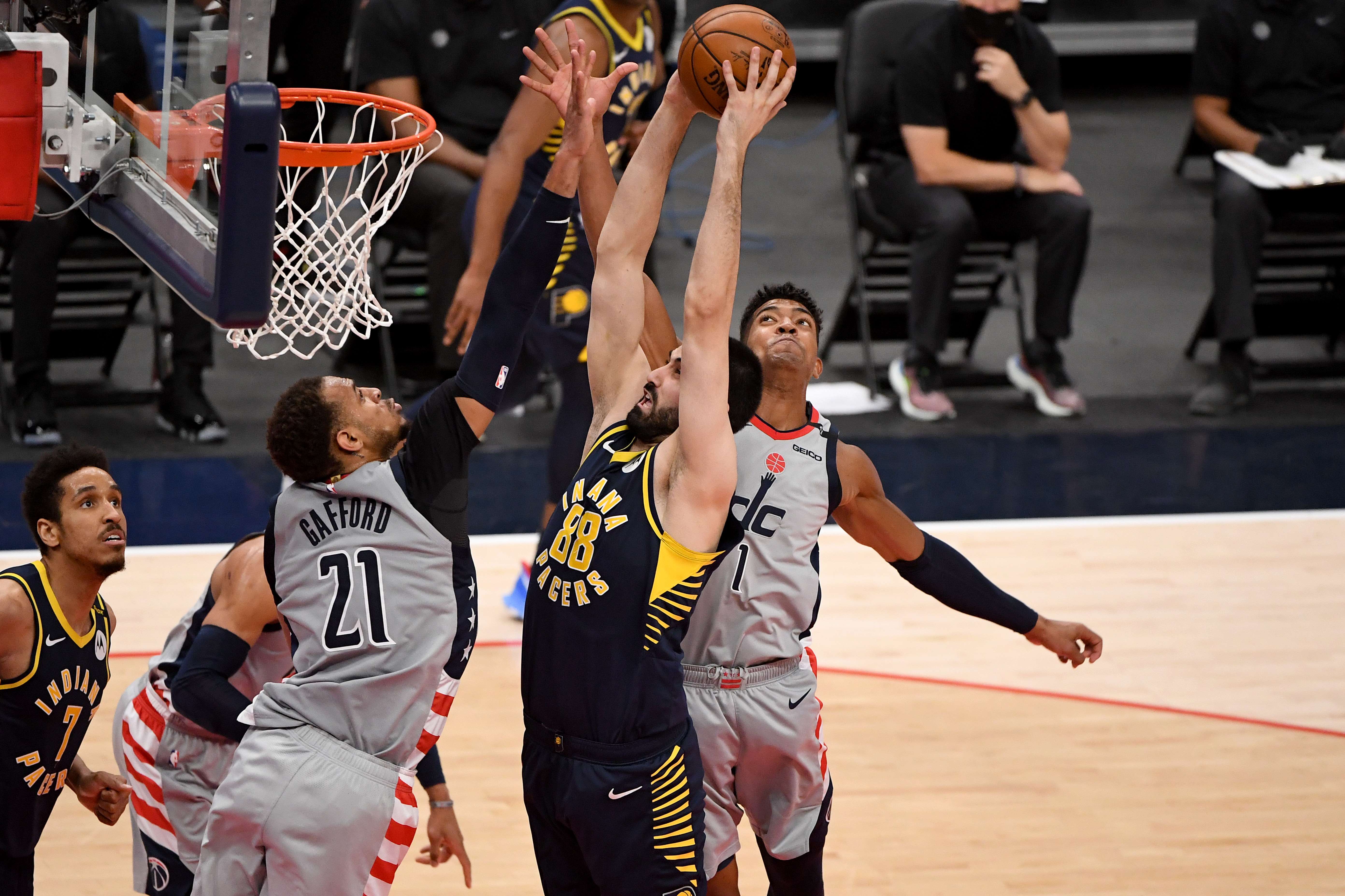 Laga play-in NBA antara Washington Wizards dan Indiana Pacers.