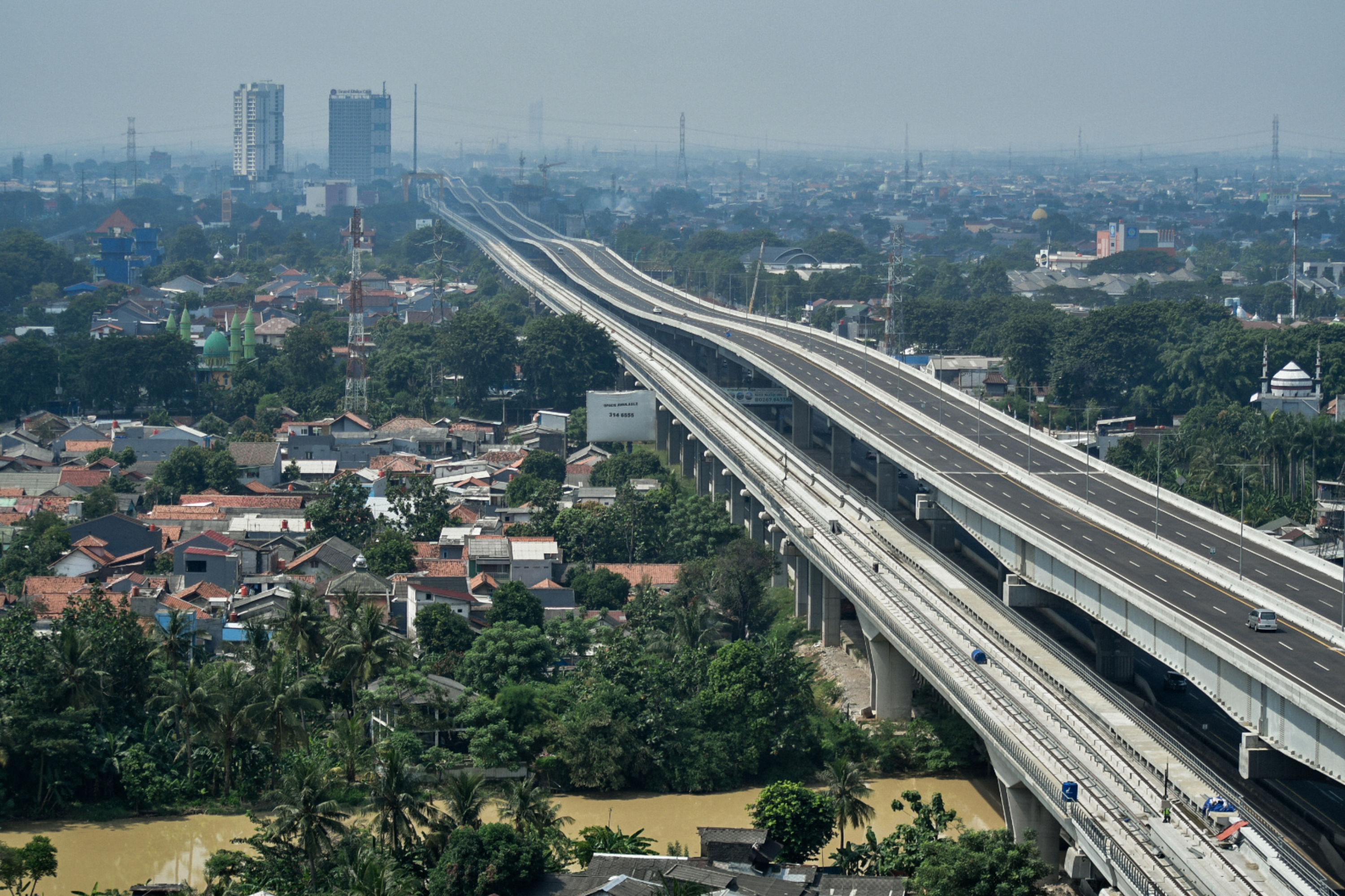 Jalan Tol Layang Jakarta-Cikampek Ditutup Hingga 18 Mei