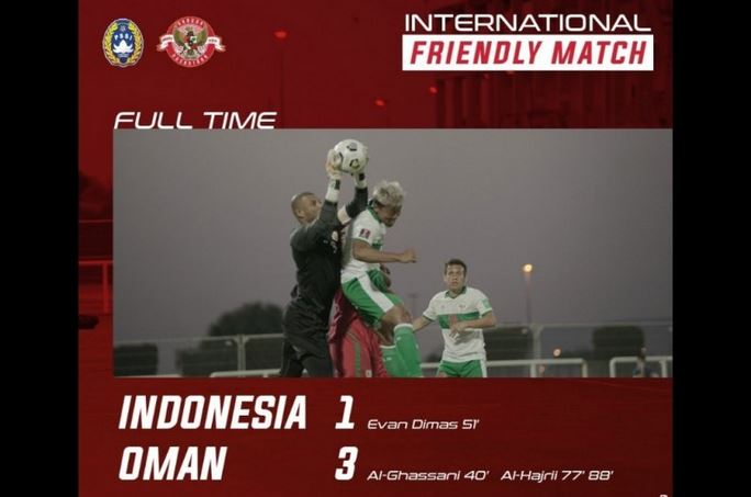 Laga persahabatan antara timnas dan Oman