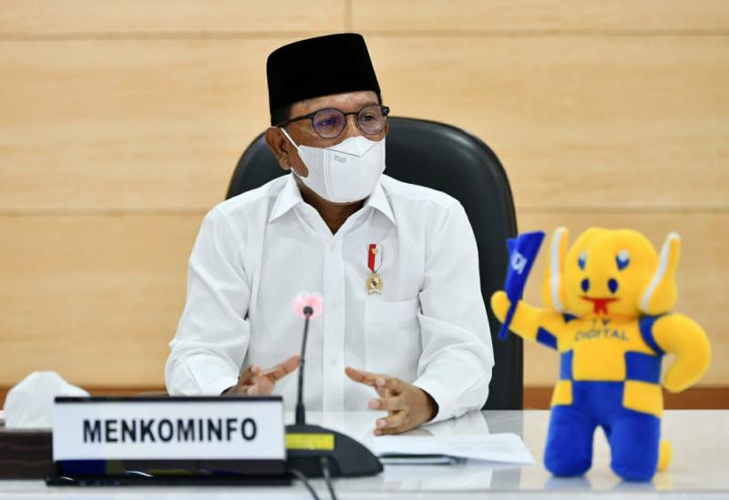 Menkominfo Johhny G Plate saat halal bihalal virtual