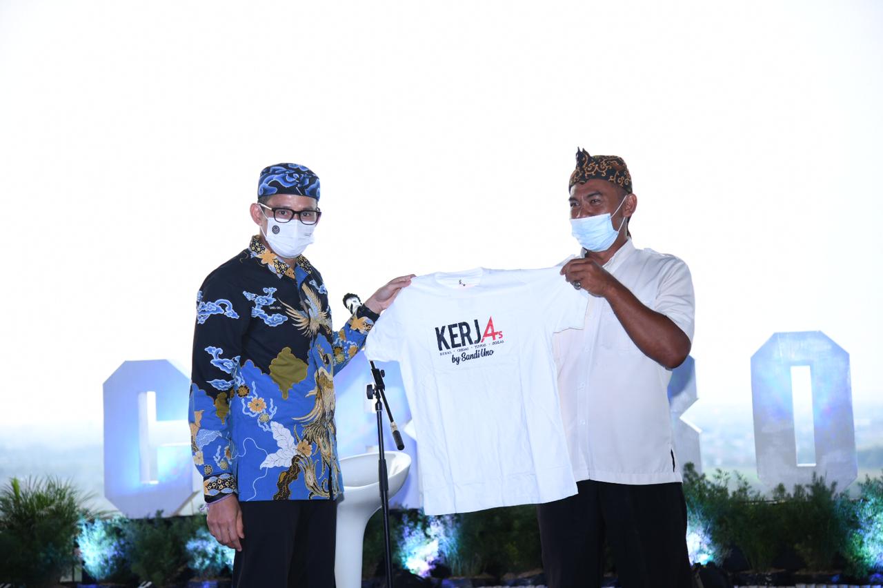 Sandiaaga Uno saat kunjungan kerja ke Cirebon