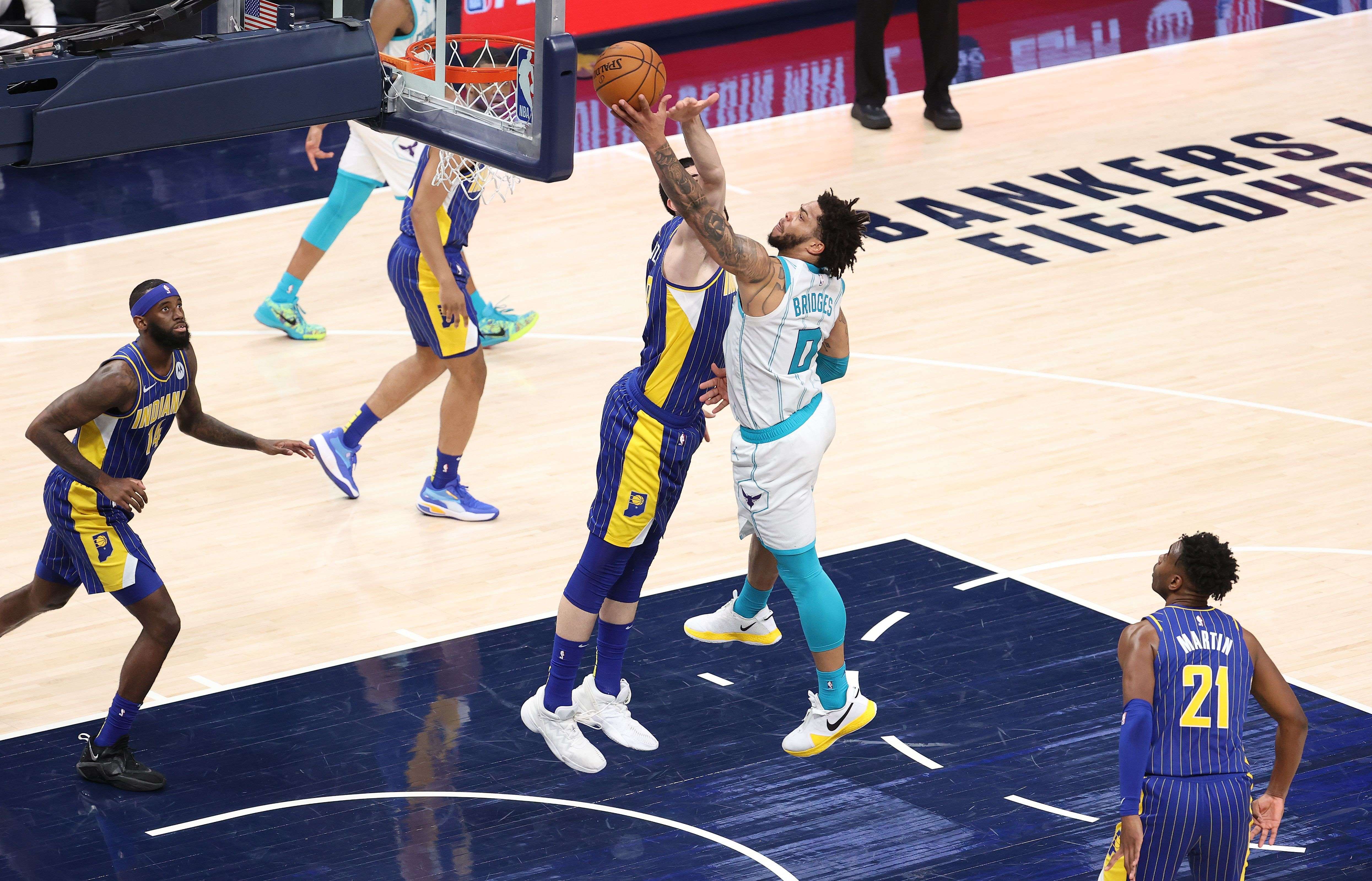 Laga NBA Play-in antara Indiana Pacers dan Charlotte Hornets.