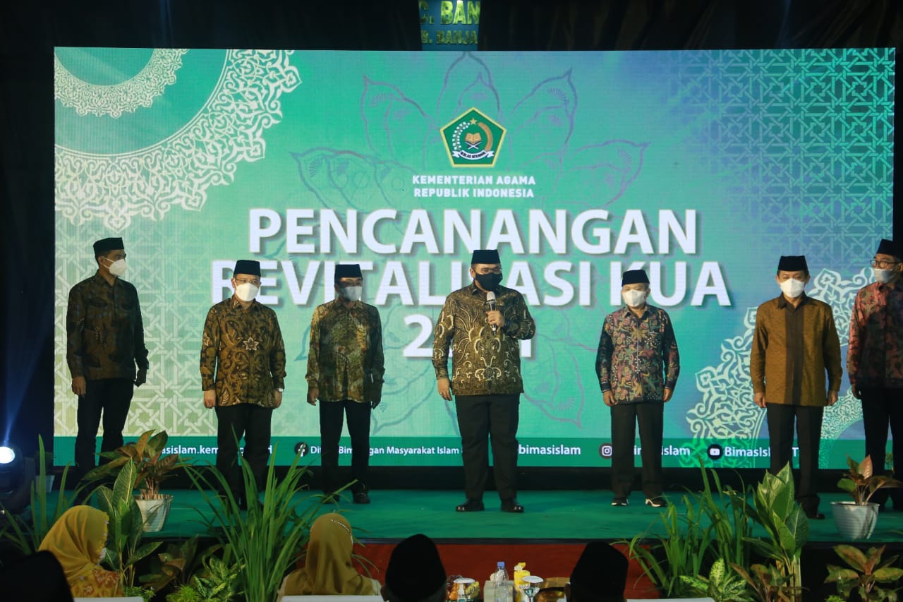 Menag Yaqut Cholil Qoumas mencanangkan program Revitalisasi Kantor Urusan Agama di  Kabupaten Banjarnegara, Jateng, Sabtu (29/5/2021)
