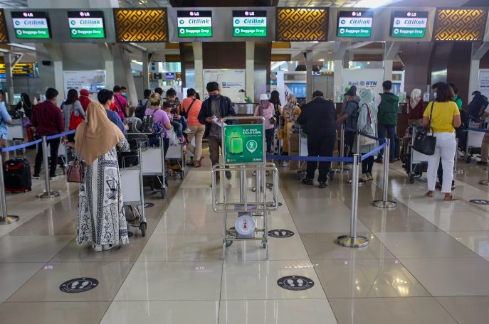 Suasana penumpang di Bandara Soekarno Hatta.