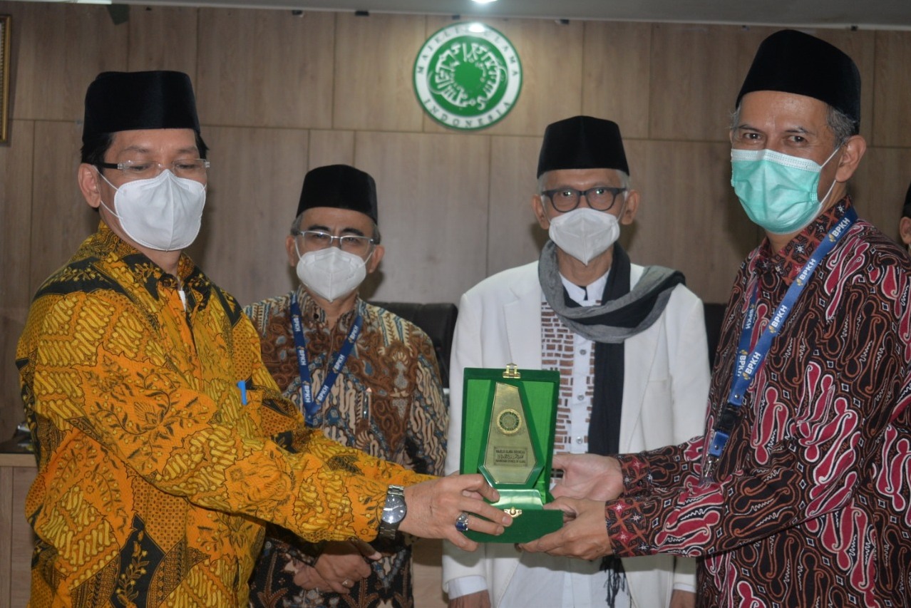 BPKH Berikan Dana Pembangunan Wisma Khodimul Ummah MUI via Baznas