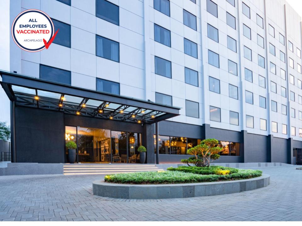 Keuntungan spesial untuk pemegang KTP Banten agar dapat sekaligus menikmati liburan di ASTON Cilegon.