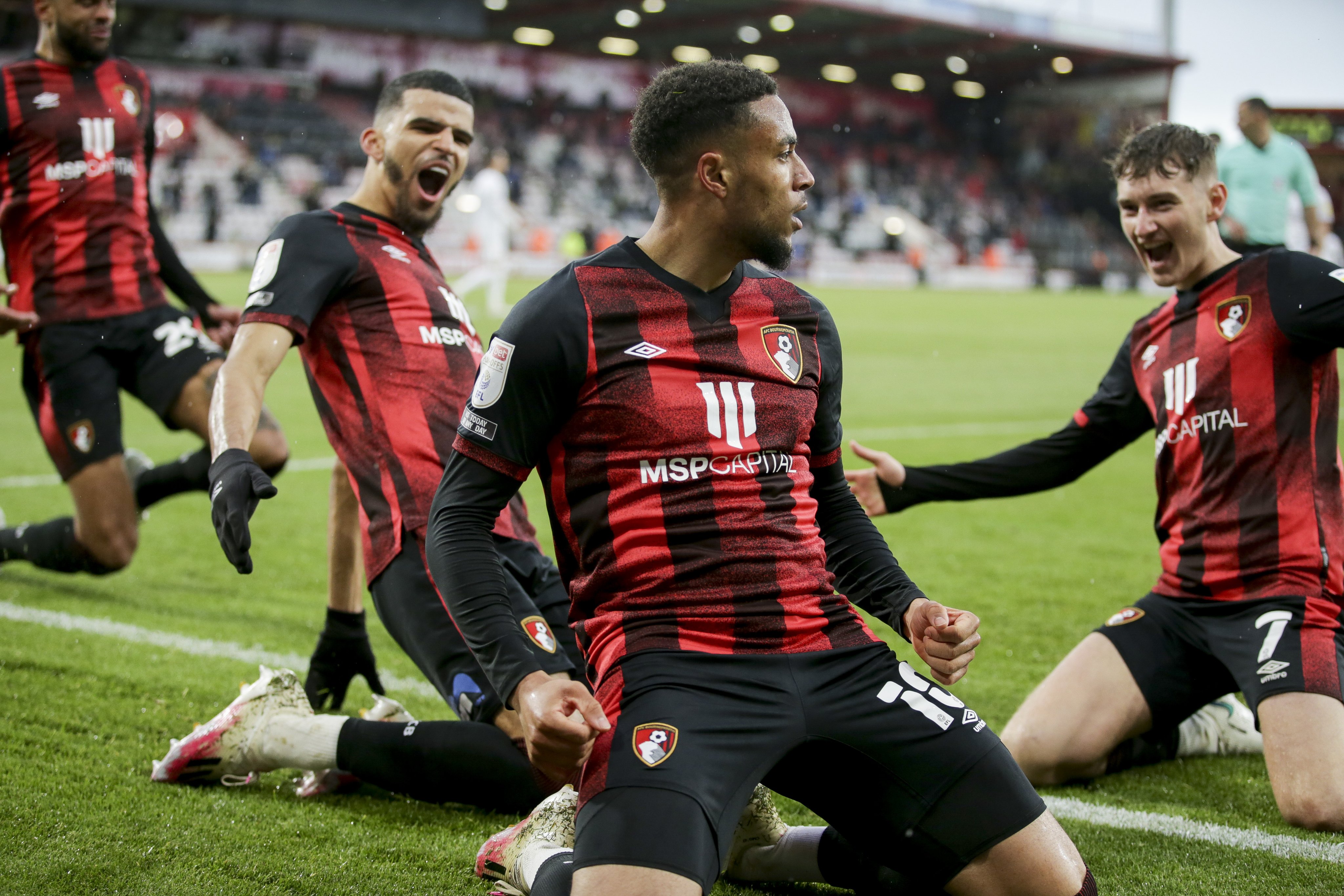 Bournemouth Kalahkan Brentford di Leg Pertama Semifinal Playoff
