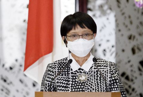 Menlu Retno Ajak WNI Berikhtiar Atasi Pandemi