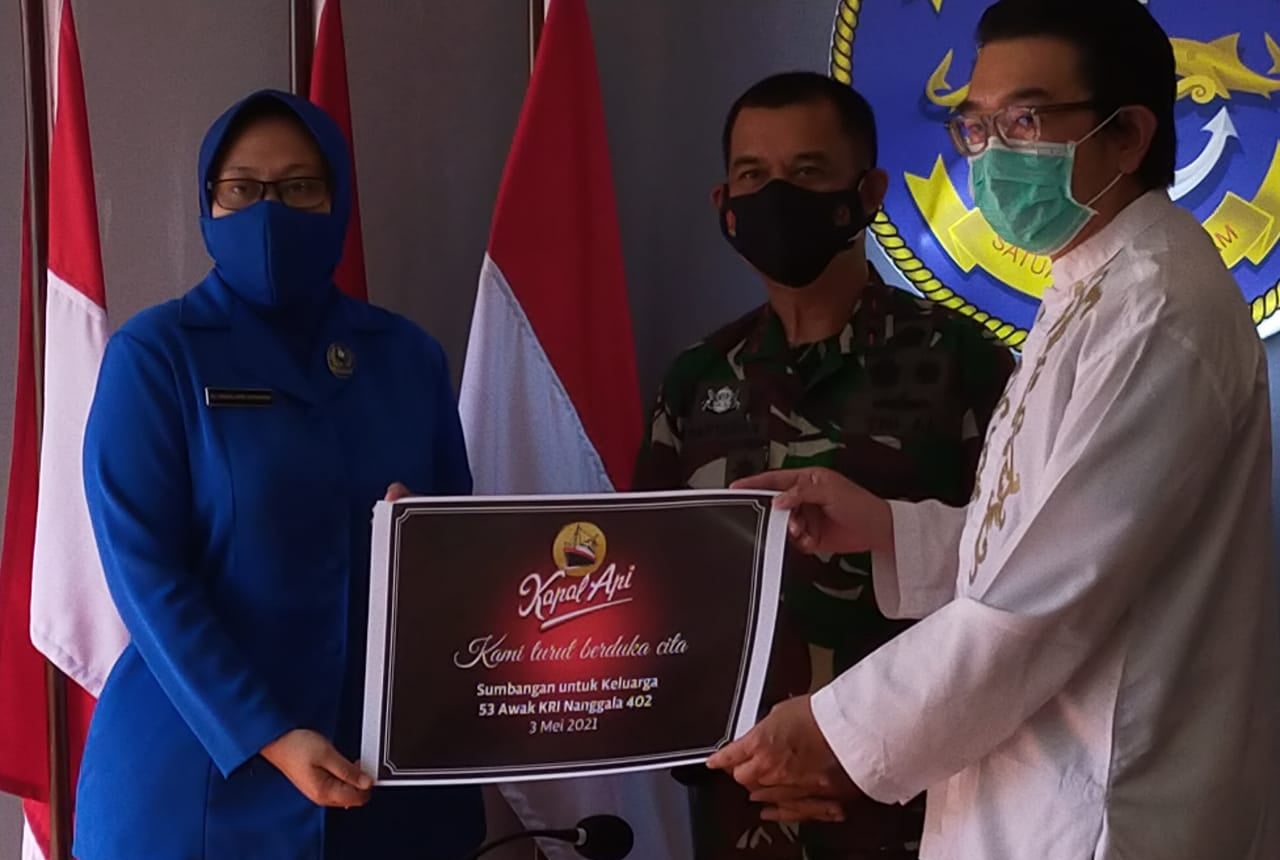 Donasi untuk keluarga awak KRI Nanggala 402