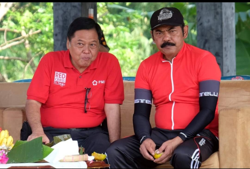 CEO Sumartono Hadinoto bersama mantan Waqli Kota Solo, FX Hadi Rudyatmo. 