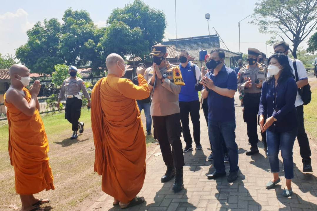 Kapolda Jateng Tinjau Pengamanan Perayaan Waisak di Candi Sewu Prambanan.