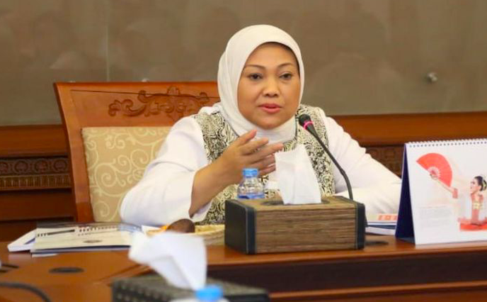 Menaker Ida Fauziyah