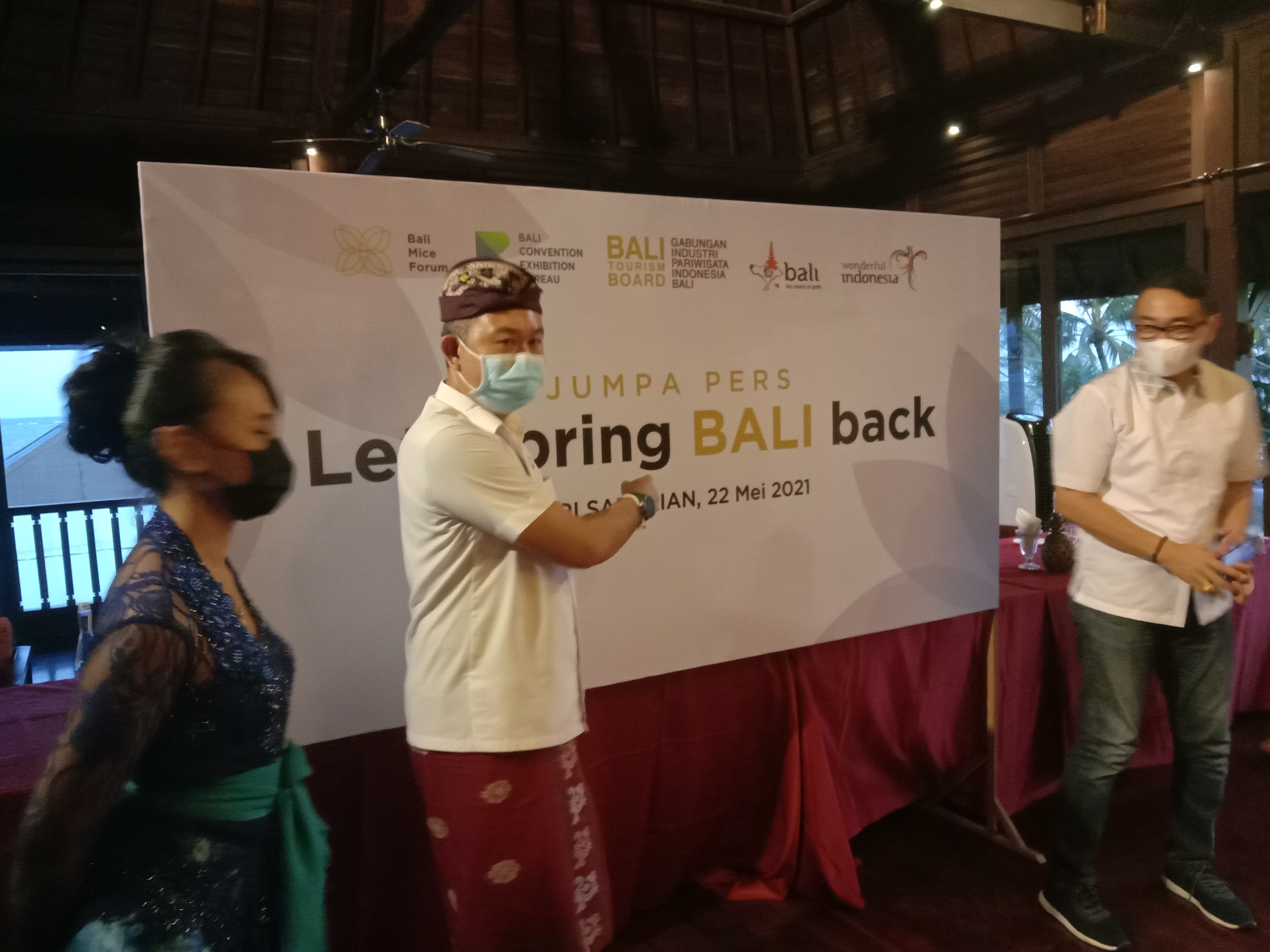 para pengusaha dan asosiasi pariwisata Bali minta agar tidak pakai produk luar dalam WFB, Minggu (23/5/2021
