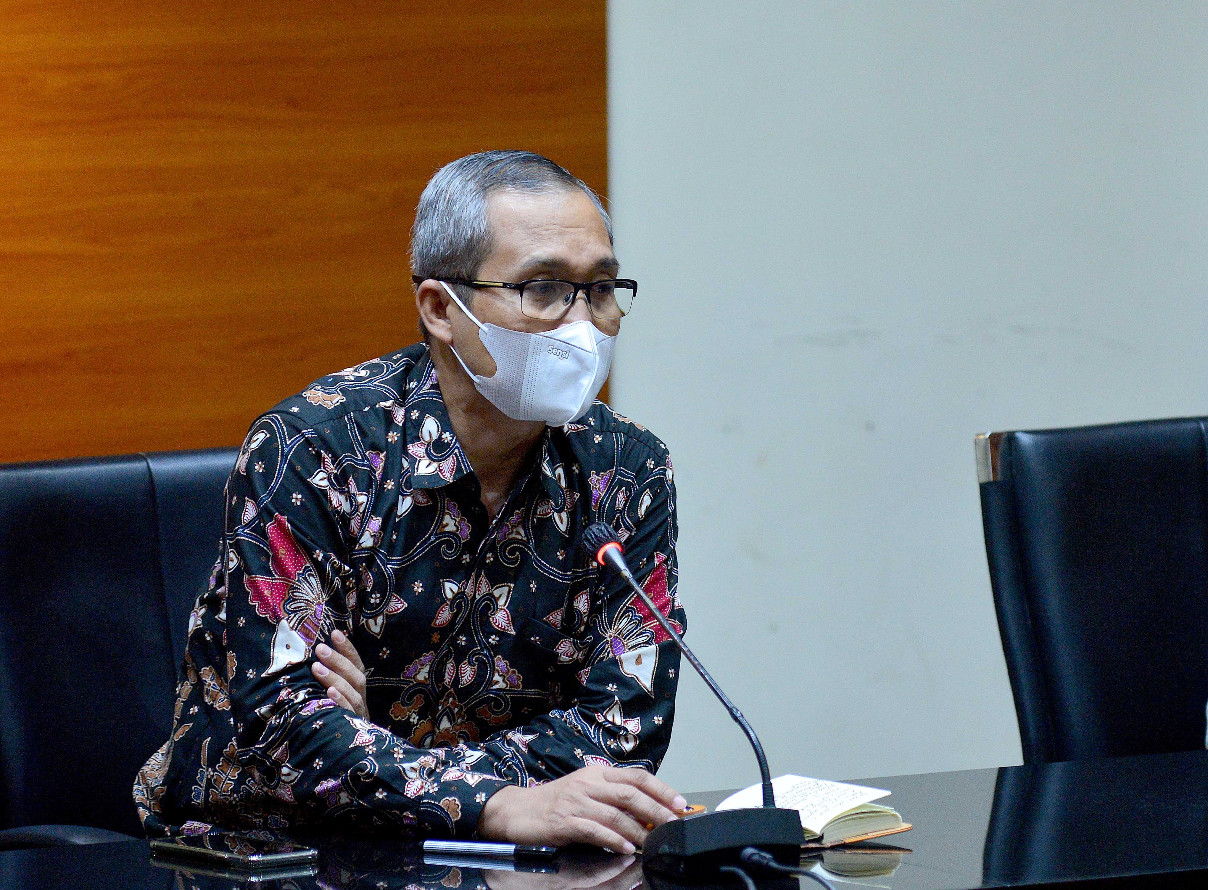 Wakil Ketua KPK Alexander Marwata saat memberi keterangan pers.