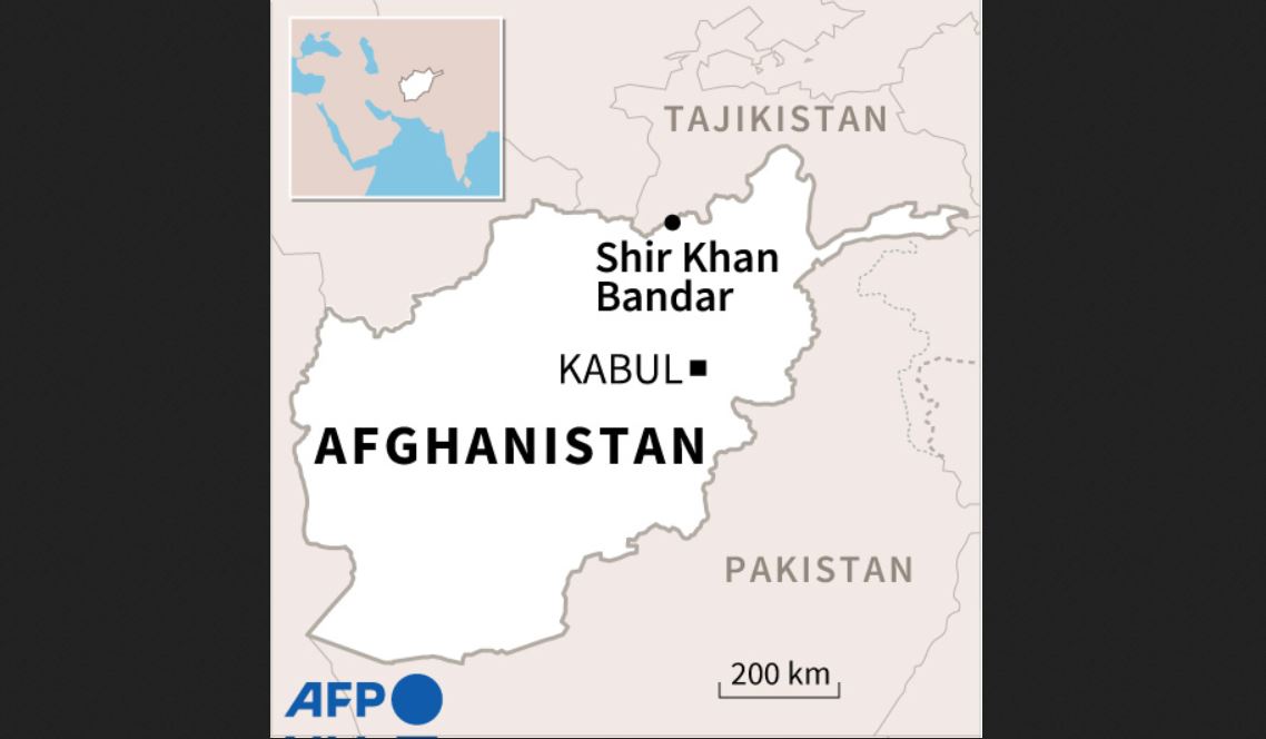 Peta yang menunjukkan lokasi Shir Khan Bandara di perbatasan antara Afghanistan dan Tajikistan.
