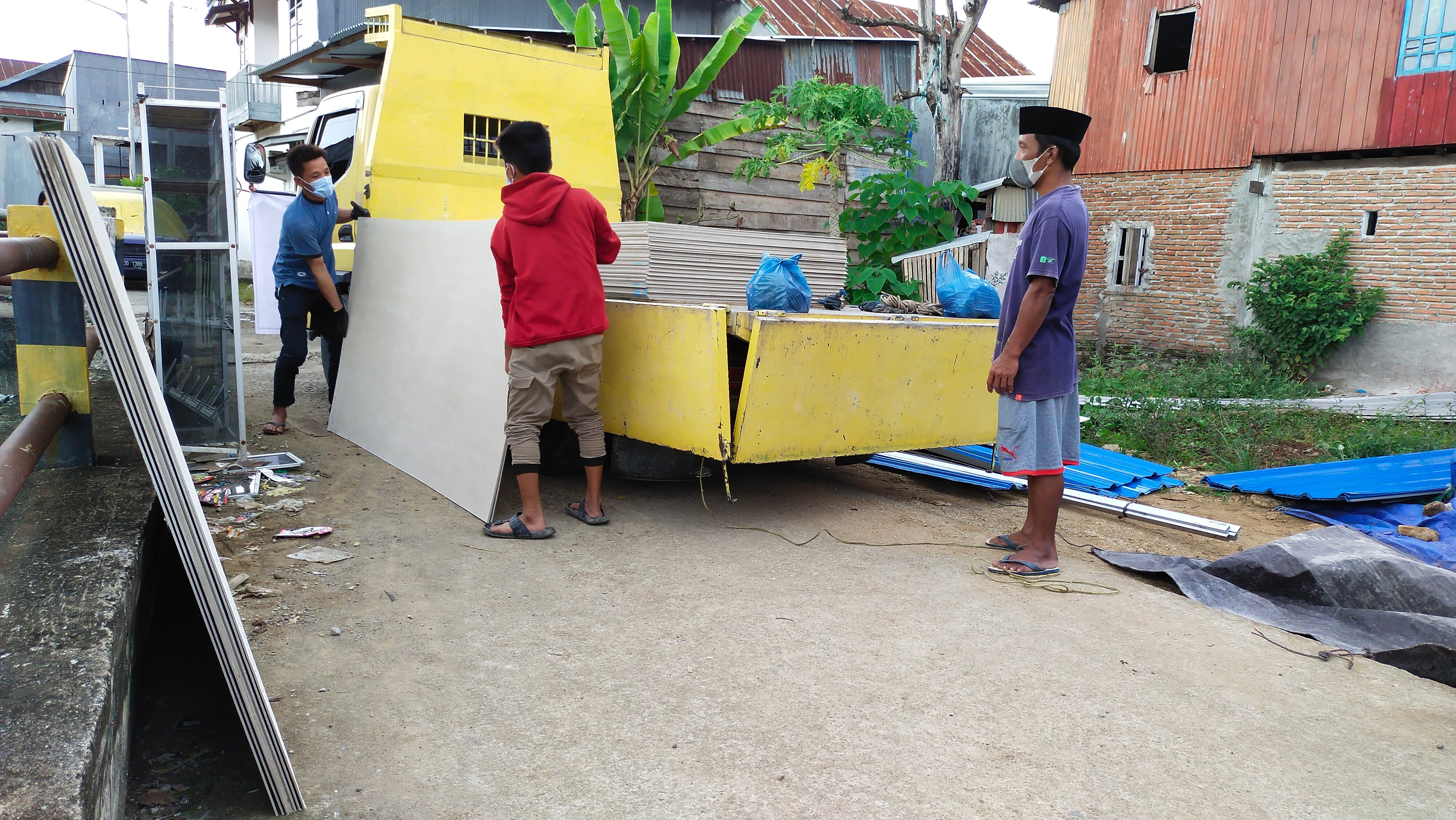 pembangunan Huntara untuk korban gempa di Sulbar