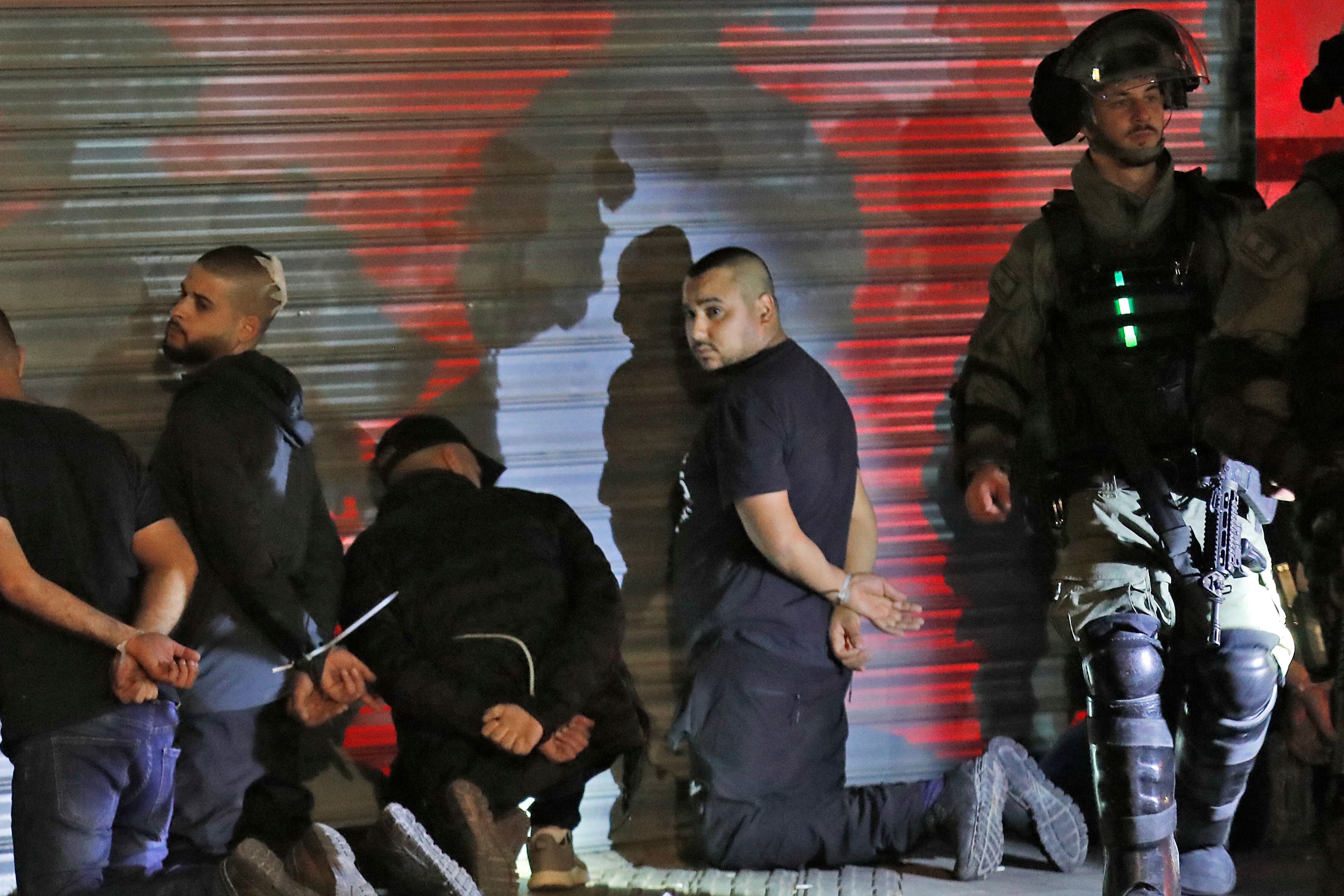 Orang Yahudi dan Arab Israel di Kota Lod Coba Berdamai 