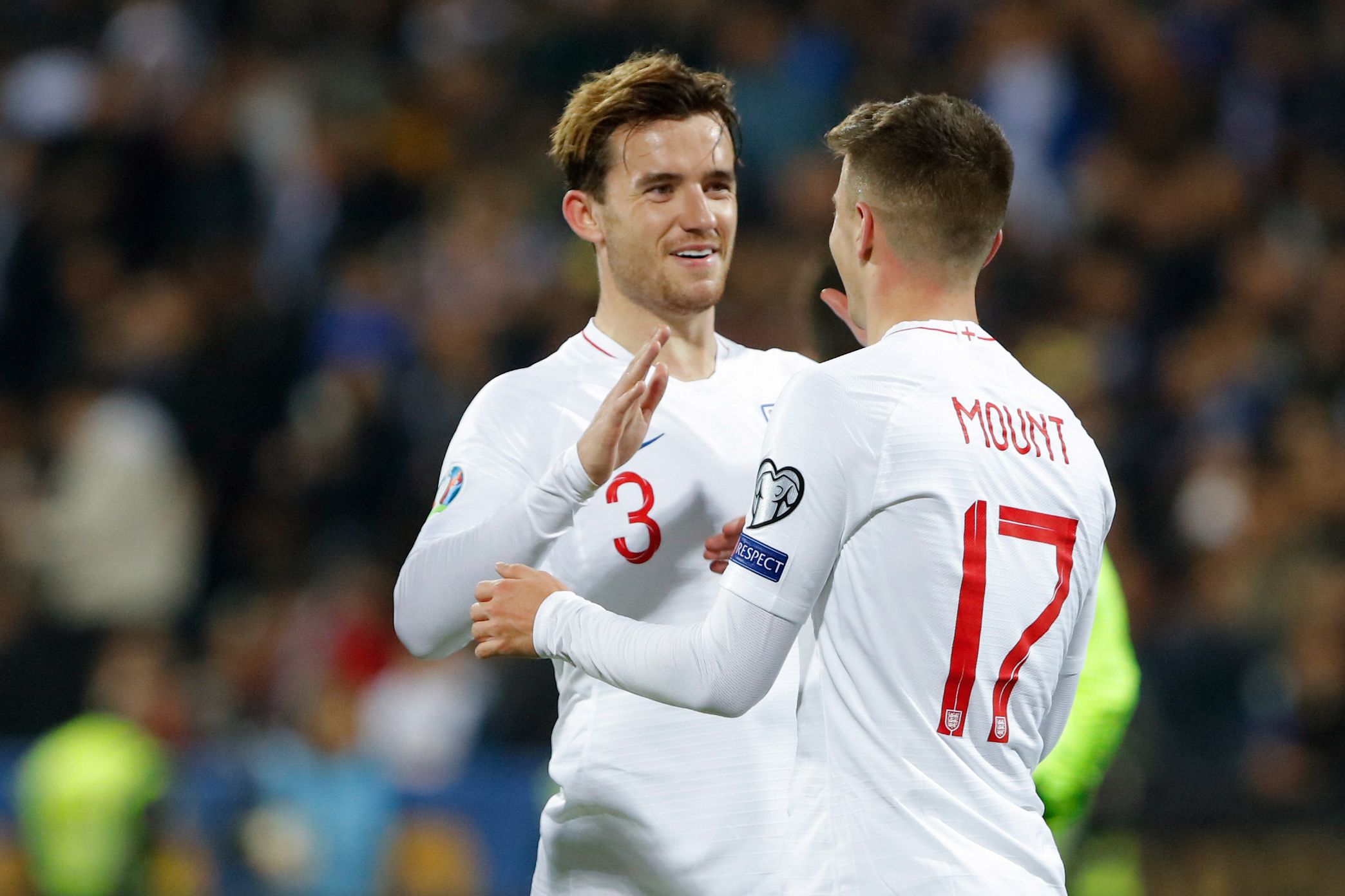 Pemain timnas Inggris Ben Chilwell (kiri) dan Mason Mount