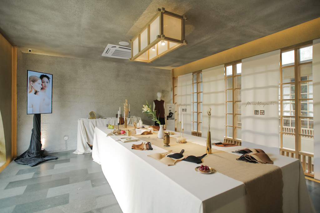 Uniqlo dan Mame Kurogouchi Luncurkan Koleksi Kolaborasi