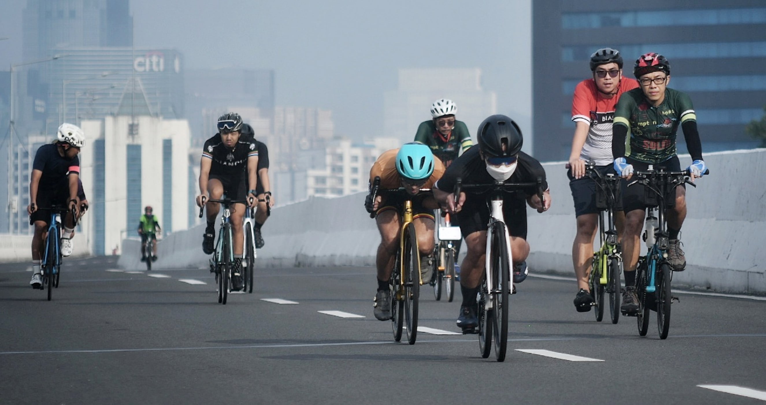 Wagub DKI Tegaskan Tak Ada Niat Anak Emaskan Pengguna Road Bike
