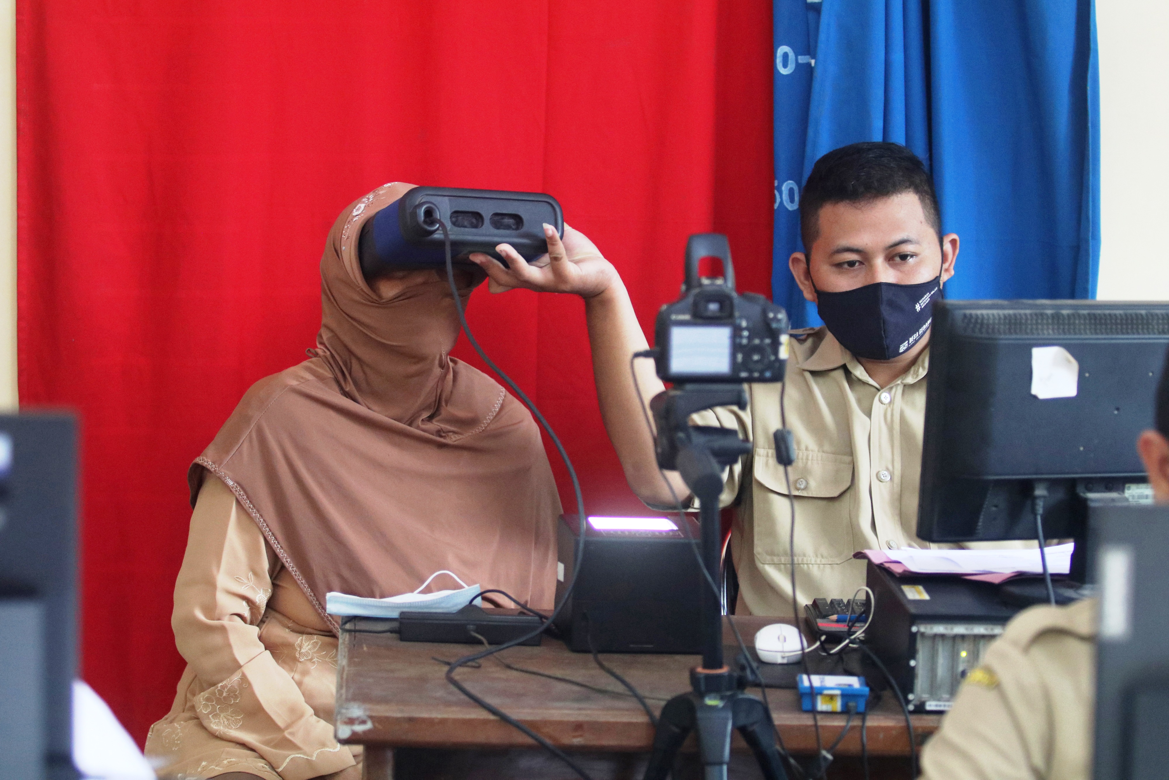 Ilustrasi perekaman e-KTP.