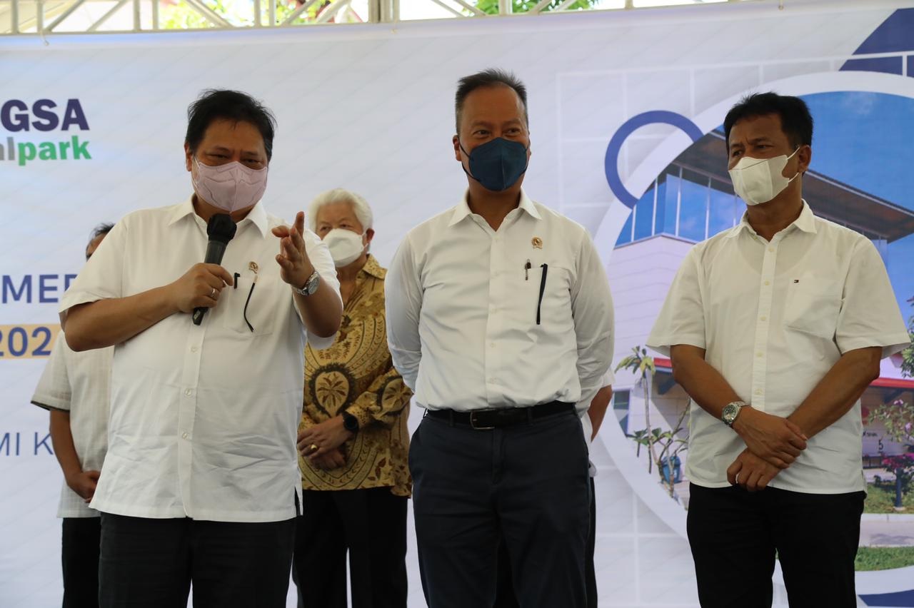 Kepala BP Batam HM Rudi bersama Menko bidang Perekenomian Airlangga Hartarto dan Menperin RI Agus Gumiwang Kartasasmita.