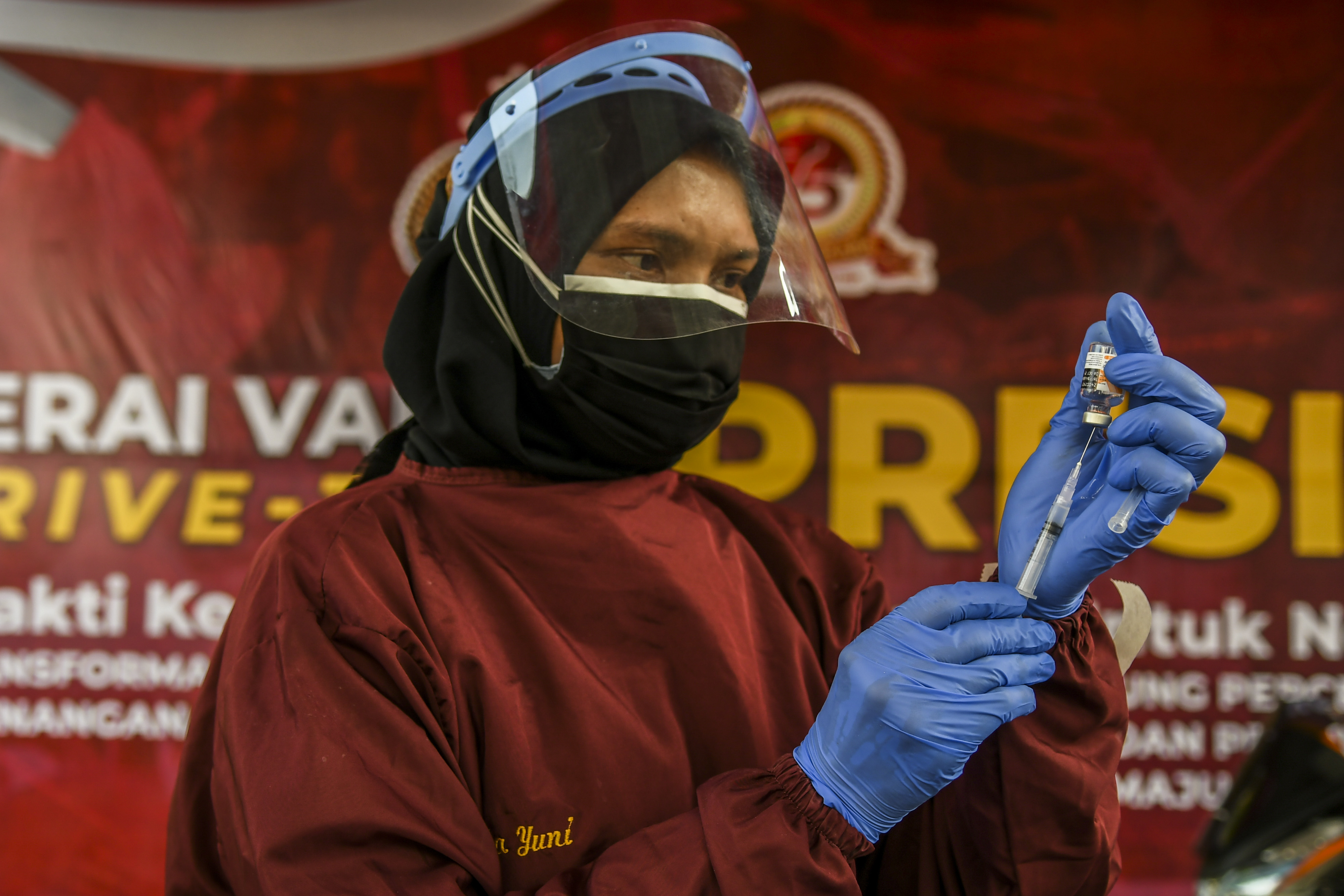 Nakes Takut Pulang karena Khawatir Orangtua Tertular Covid-19