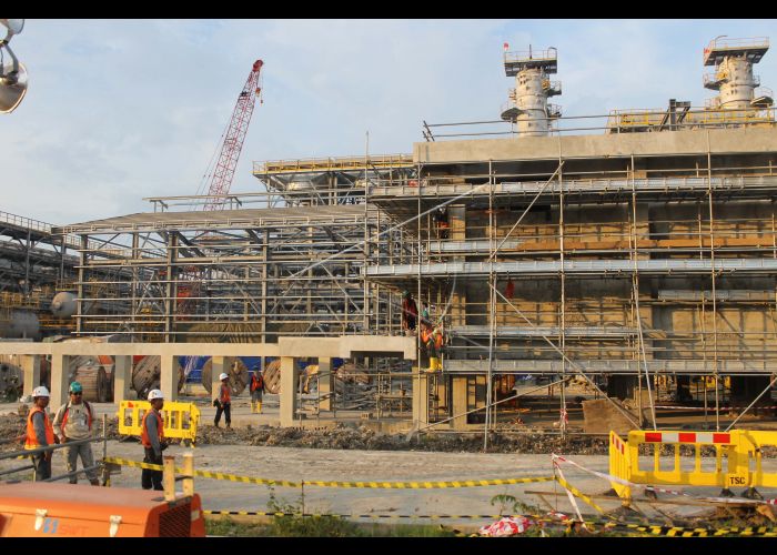 Pekerja beraktivotas di Blok Cepu