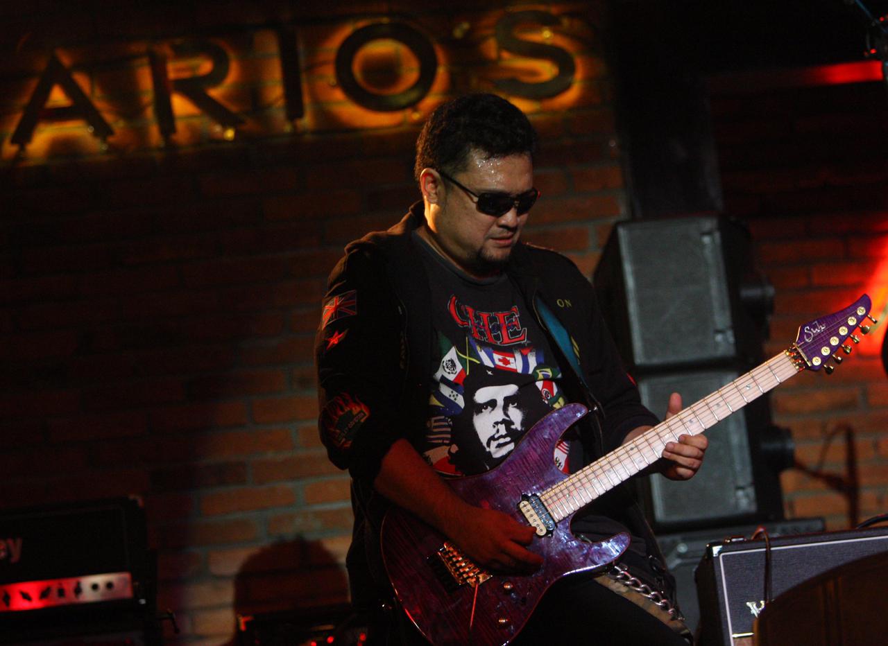 Mantan gitaris Gigi Aria Baron