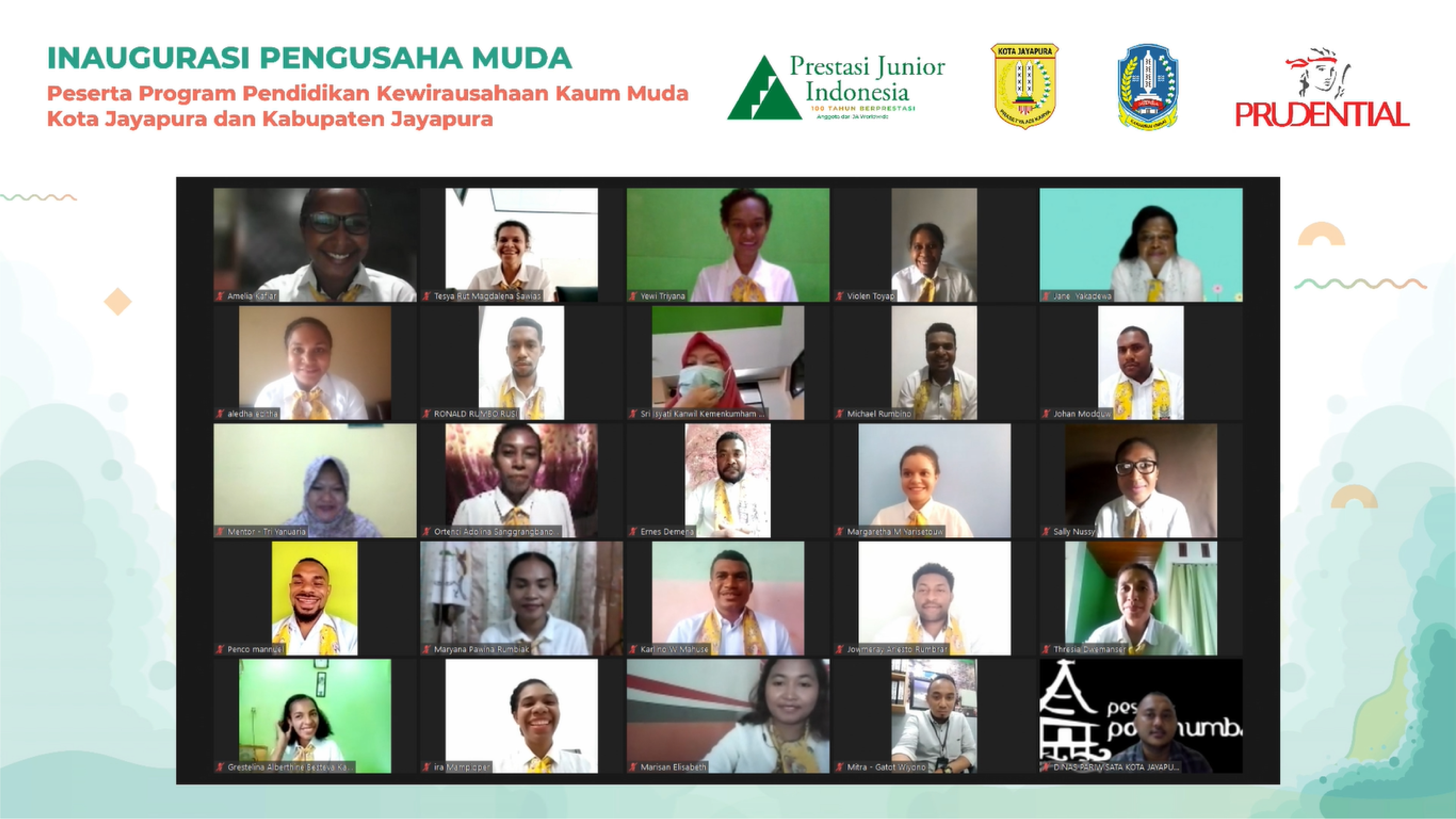 Para peserta program Pendidikan Kewirausahaan Kaum Muda di Papua.