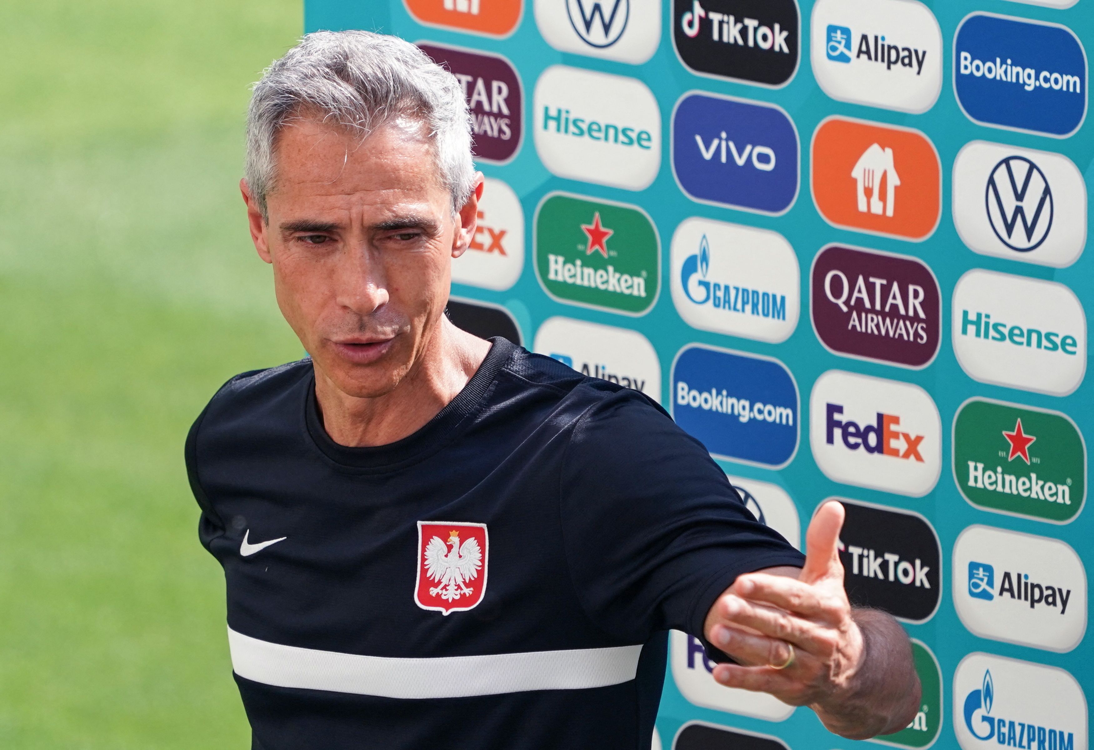 Pelatih timnas Polandia Paulo Sousa