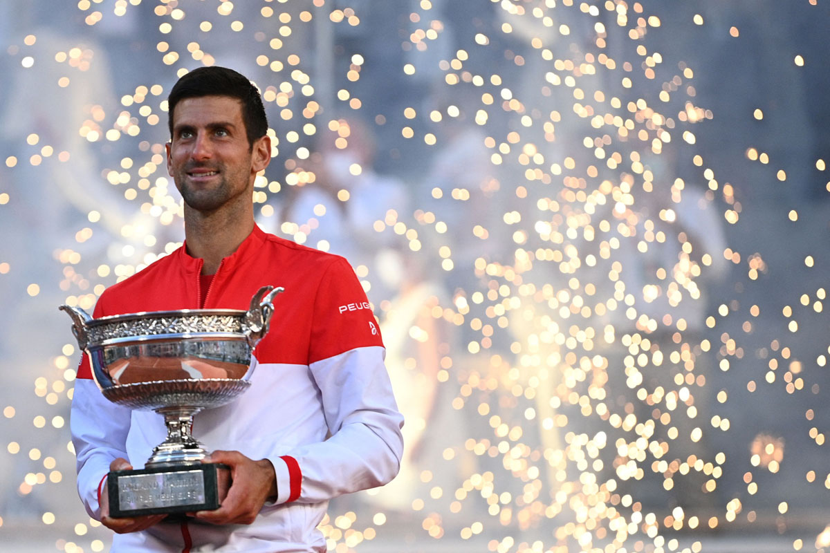 Petenis Serbia Novak Djokovic menjadi juara tunggal putra grand slam tenis Prancis Terbuka 2021.  