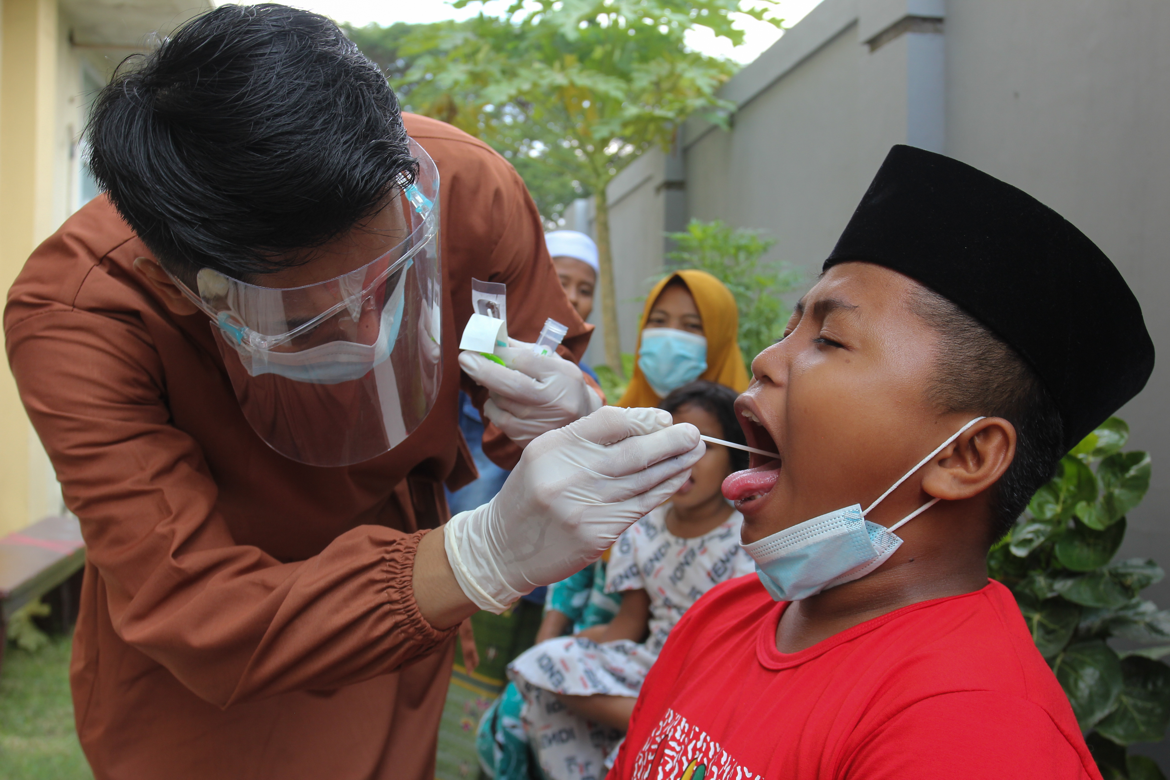  Penyebaran Covid-19 di Surabaya Terkendali