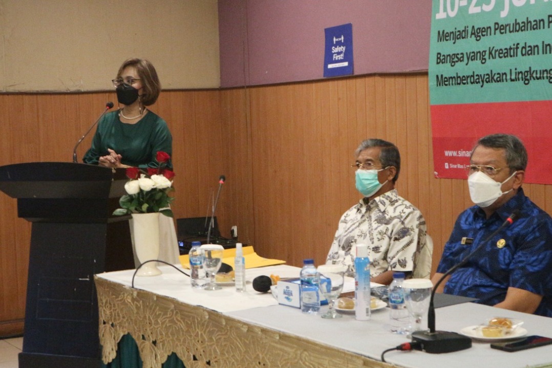 Pembukaan workshop bagi para pendidik.