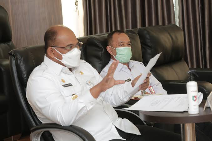 Pj Gubernur Kalsel: Kebijakan Gas dan Rem untuk Pulihkan Ekonomi