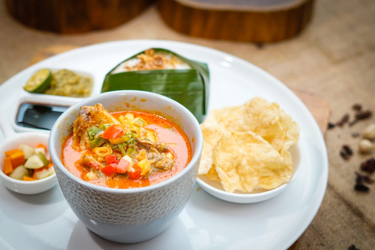 Sate dan Soto selalu menjadi menu favorit untuk semua orang dan berbagai kalangan, khususnya warga +621.